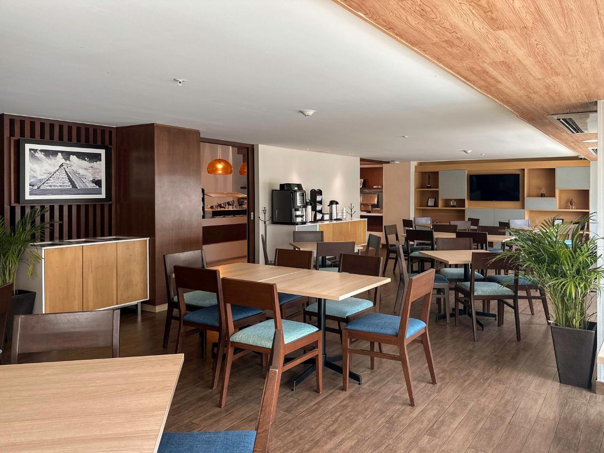 Hotel Express By Ihg Mérida